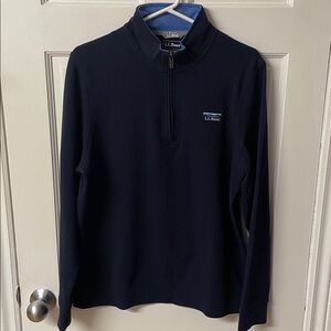 L. L. Bean knit pique quarter zip sweater in navy blue men’s size medium